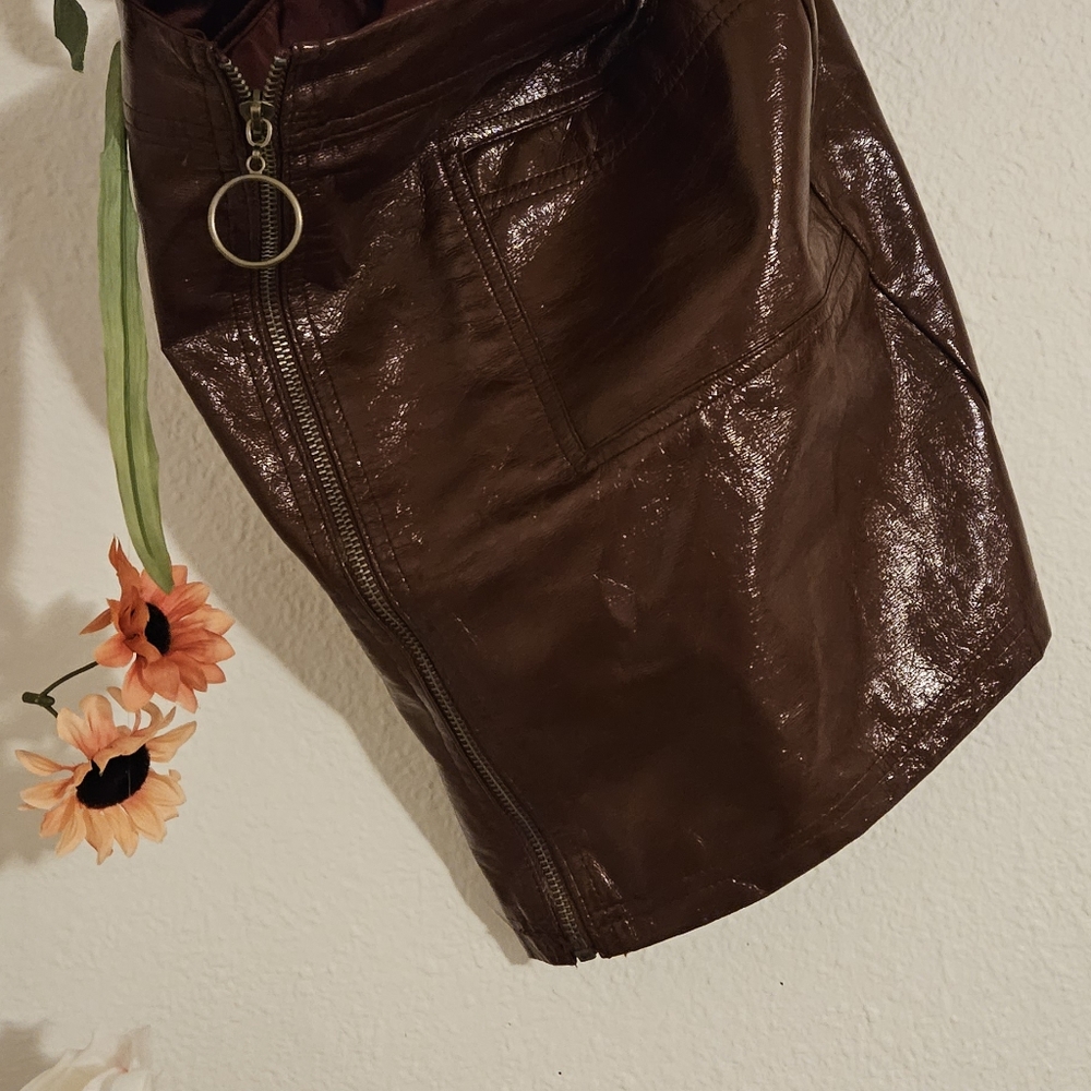 Maroon pleather mini skirt with front zipper